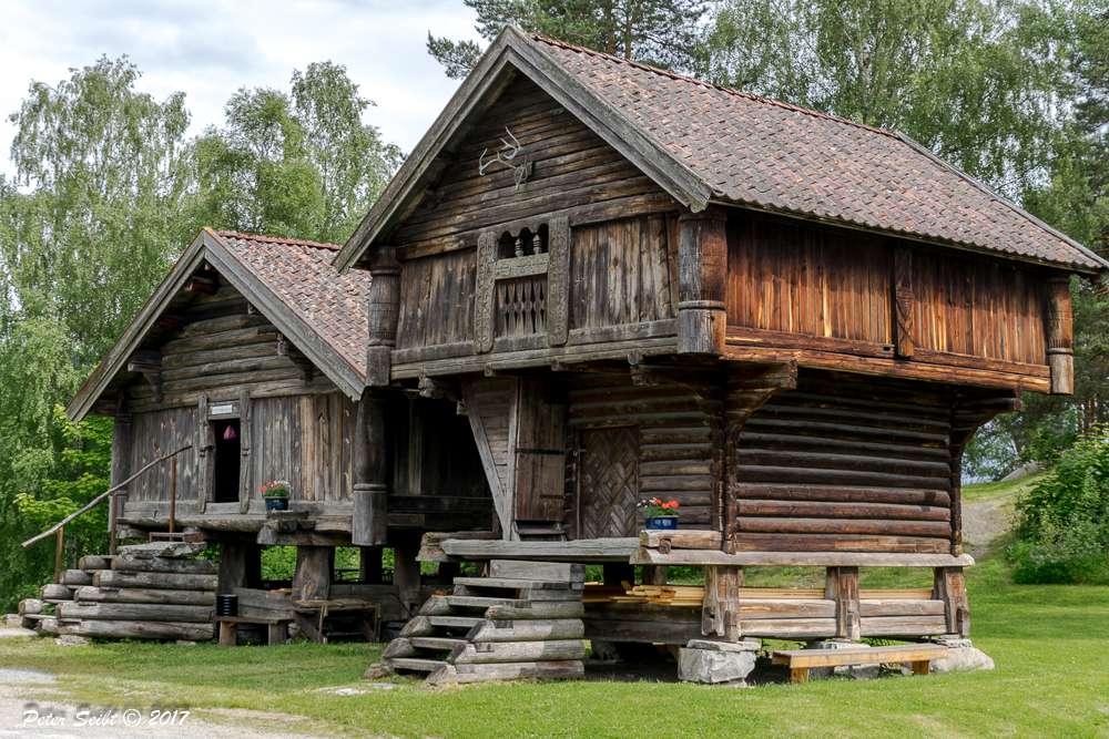 Tradycyjne domy w Norwegii puzzle online