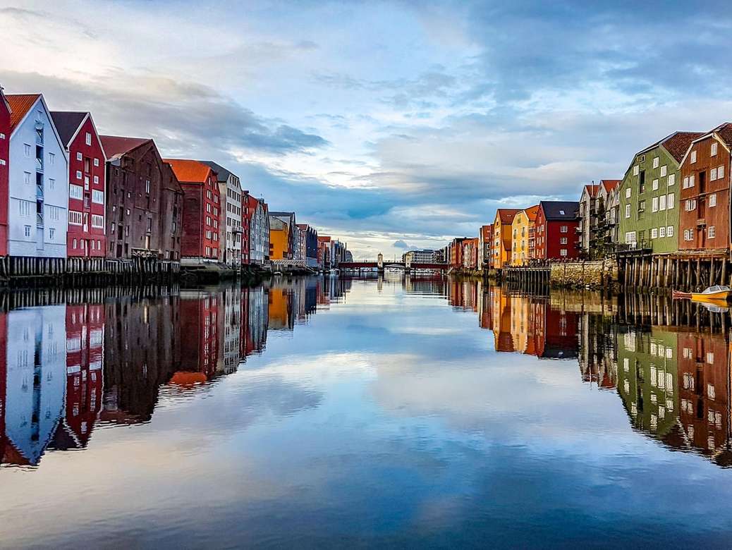 Miasto Trondheim w Norwegii puzzle online
