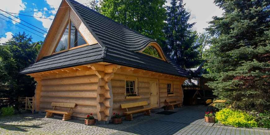 drewniany dom w górach puzzle online