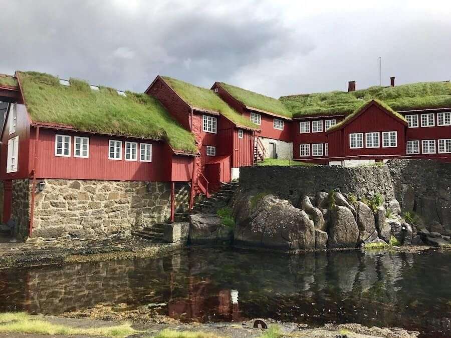 Domy na wybrzeżu Wysp Owczych puzzle online