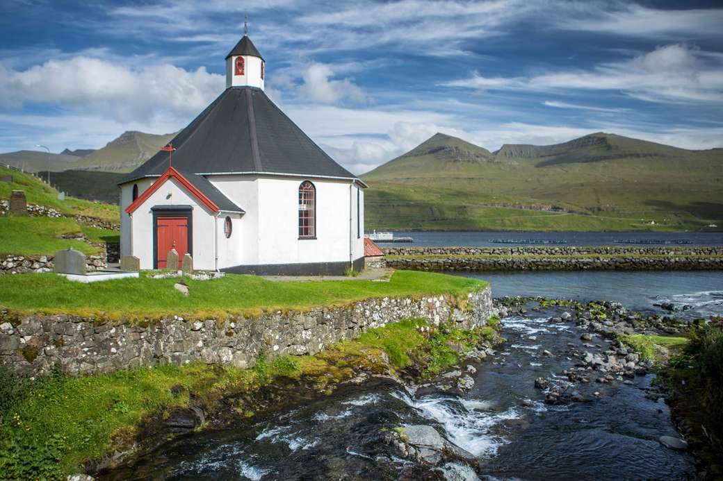Kościół na Wyspach Owczych puzzle online