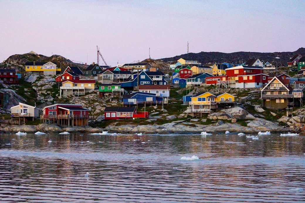 Kolorowe domy na Grenlandii puzzle online