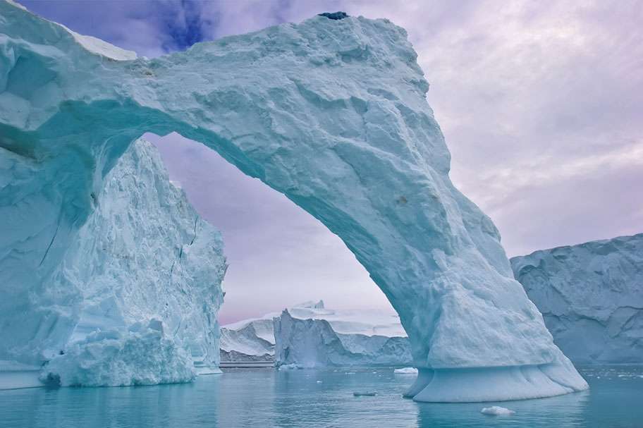 Formacje lodowe u wybrzeży Grenlandii puzzle online