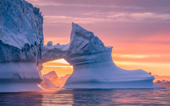 Formacje lodowe u wybrzeży Grenlandii puzzle online