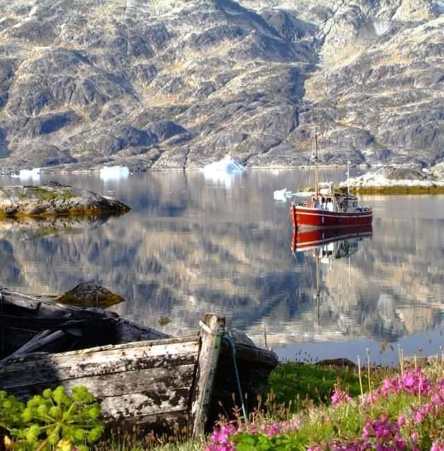 Grenlandia łodzie i kwiaty puzzle online