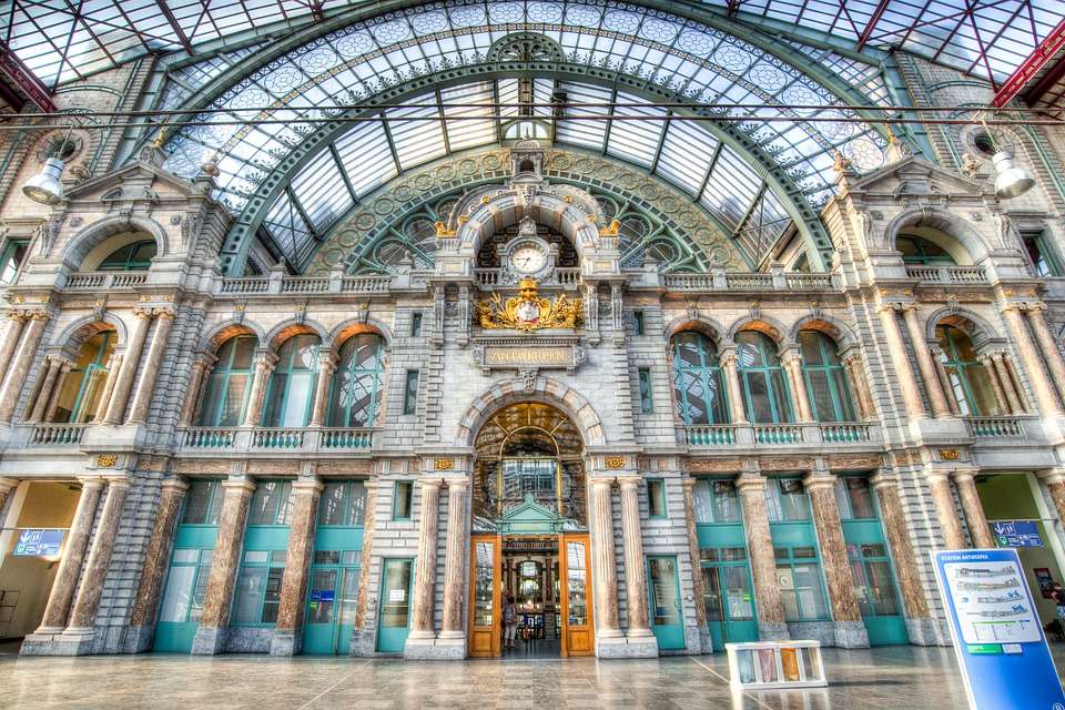Dworzec kolejowy w Antwerpii puzzle online