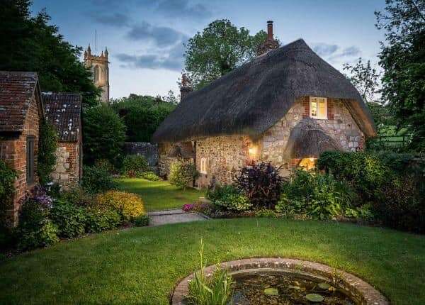 Domek The Faerie Door i w Wiltshire w Anglii puzzle online
