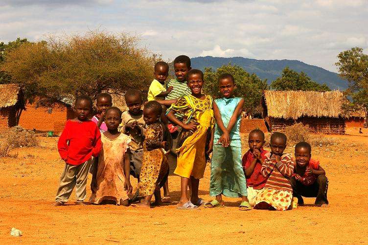 przedszkolaki z gamowa w afryce puzzle online