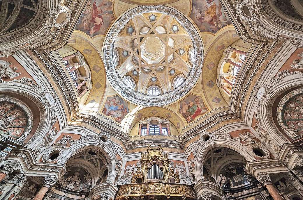 Wewnątrz kopuła kościoła San Lorenzo w Turynie puzzle online