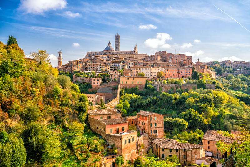 Widok na miasto Siena Region Toskanii puzzle online