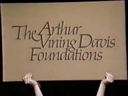 t jest dla fundacji Arthur Vining Davis puzzle online