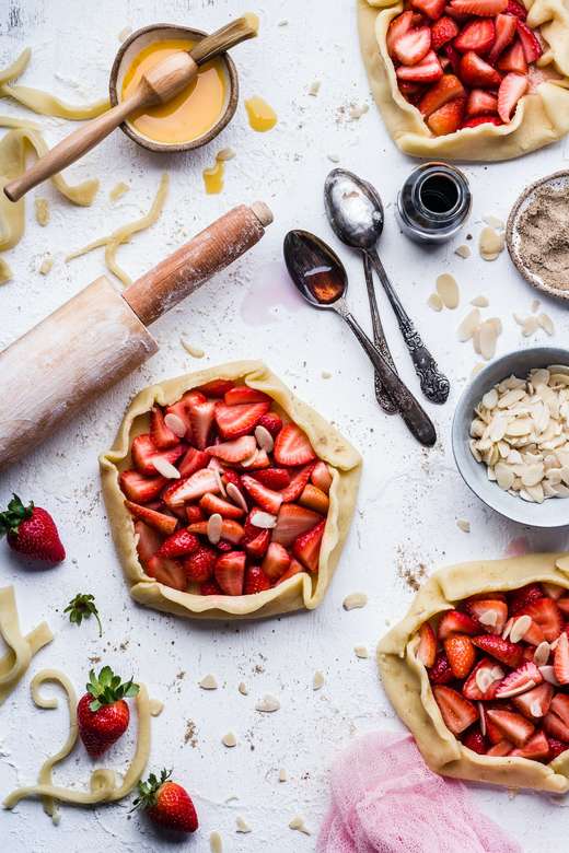 Strawberry Galettes puzzle online