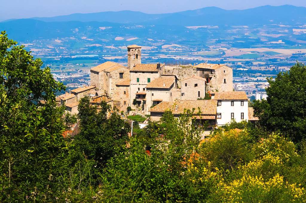 Miasto Terni w Umbrii we Włoszech puzzle online