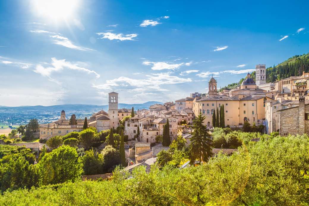 Widok miasta Asyżu Umbria we Włoszech puzzle online