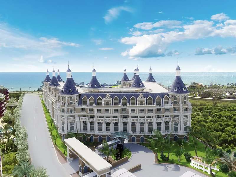 Pałac  w turcji puzzle online