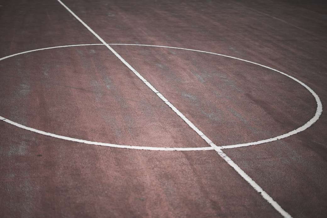 Miejskie boisko do koszykówki puzzle online