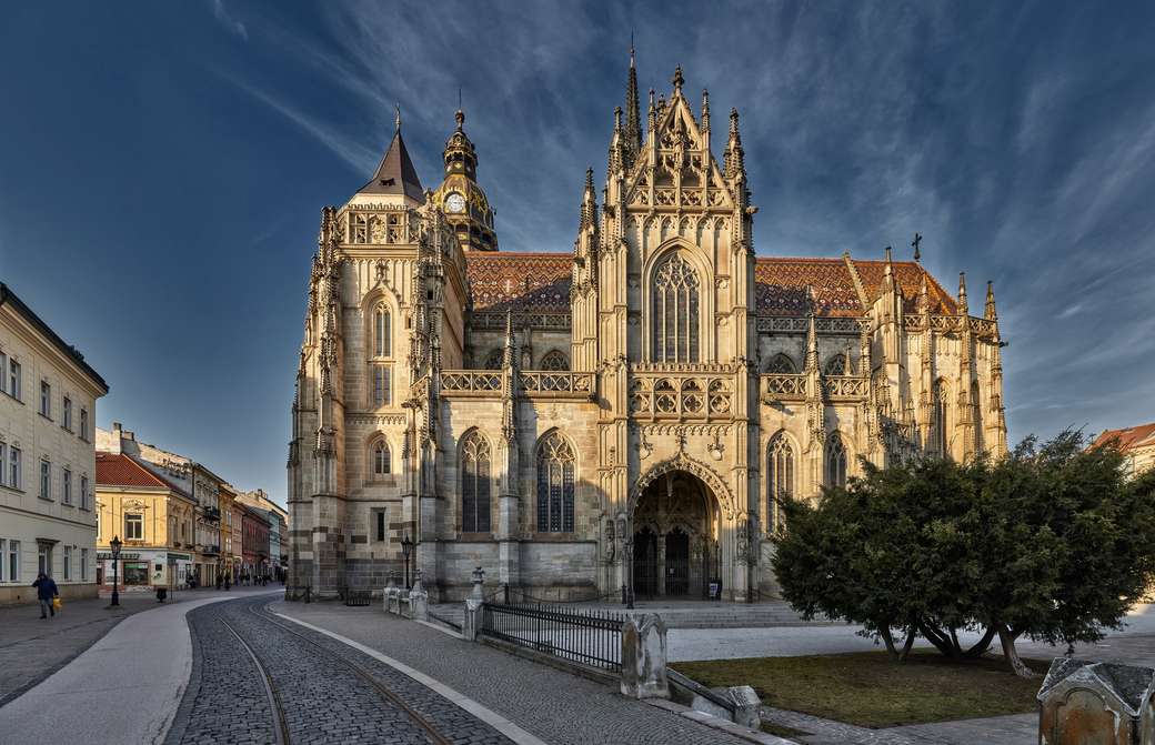 Katedra św. Elżbiety puzzle online