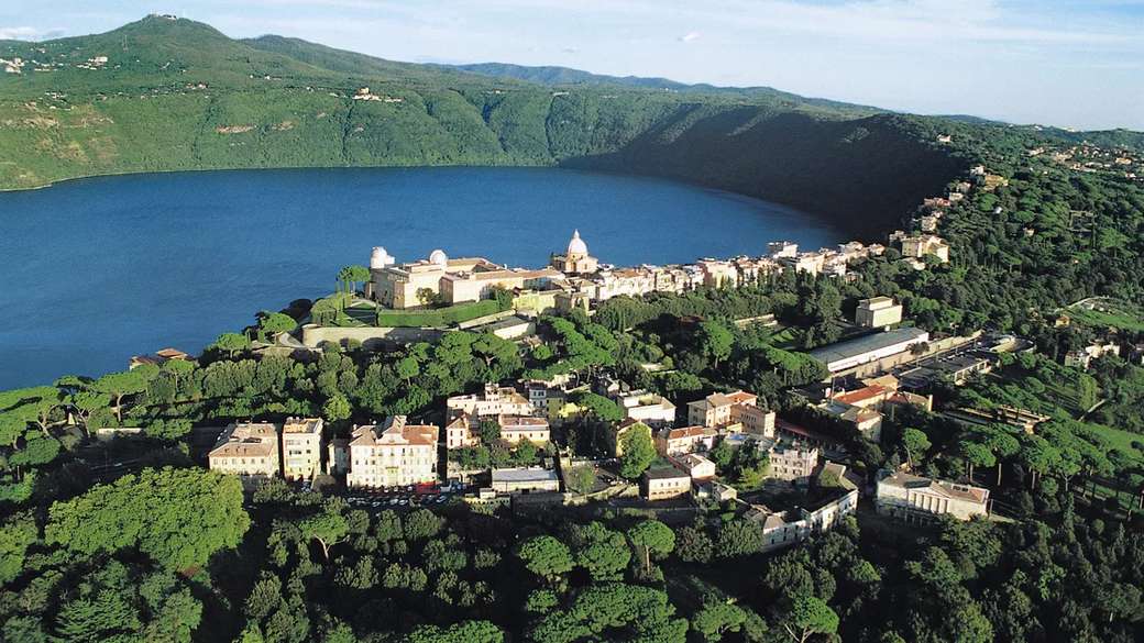 Region Castel Gandolfo Lago we Włoszech puzzle online