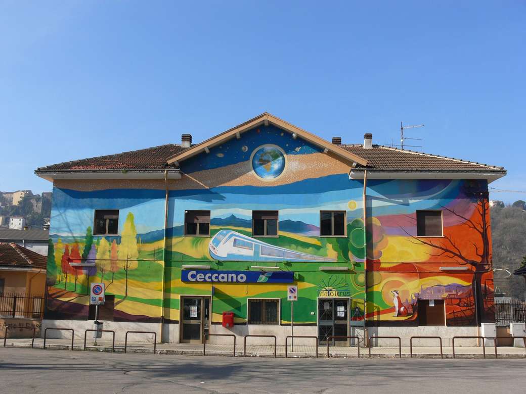 Stacja kolejowa Ceccano, region Lazio Włochy puzzle online