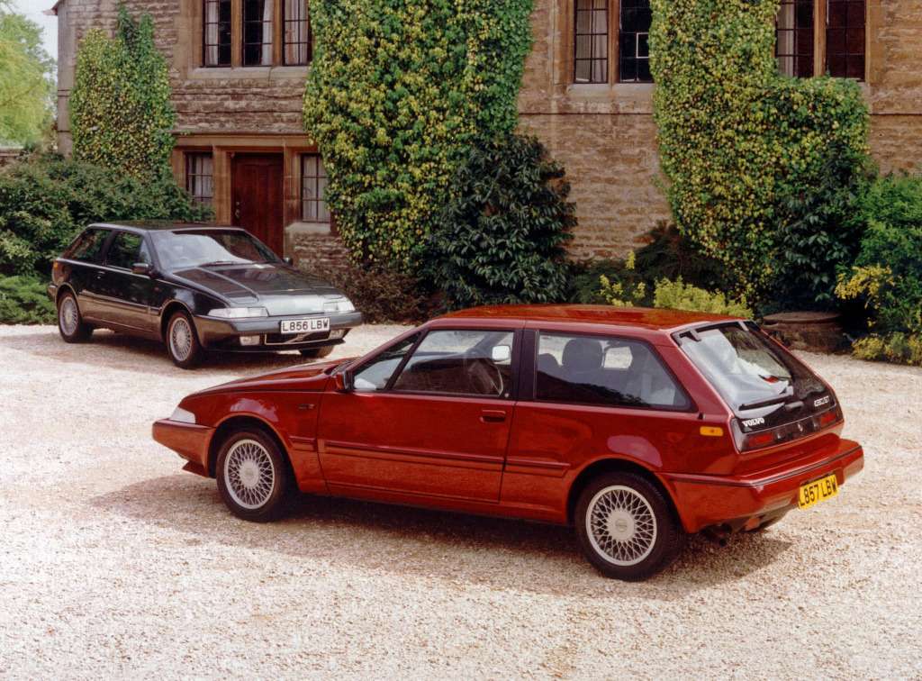 Volvo 480 GT 1994 року випуску пазл