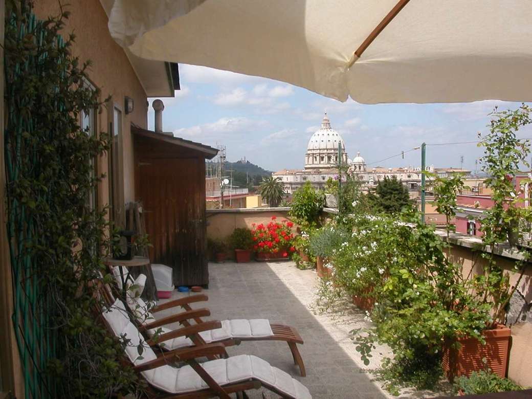Taras na dachu hotelu Monte del Gallo w Rzymie puzzle online
