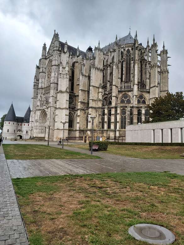 Katedra w Beauvais puzzle online