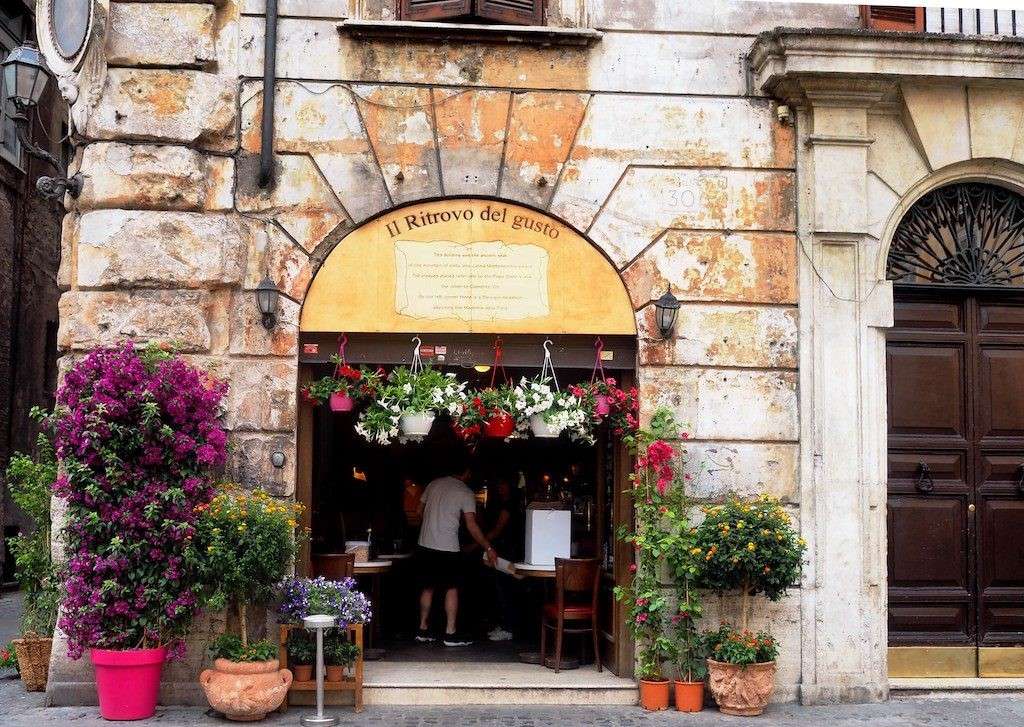 Restauracja na Starym Mieście w Rzymie puzzle online