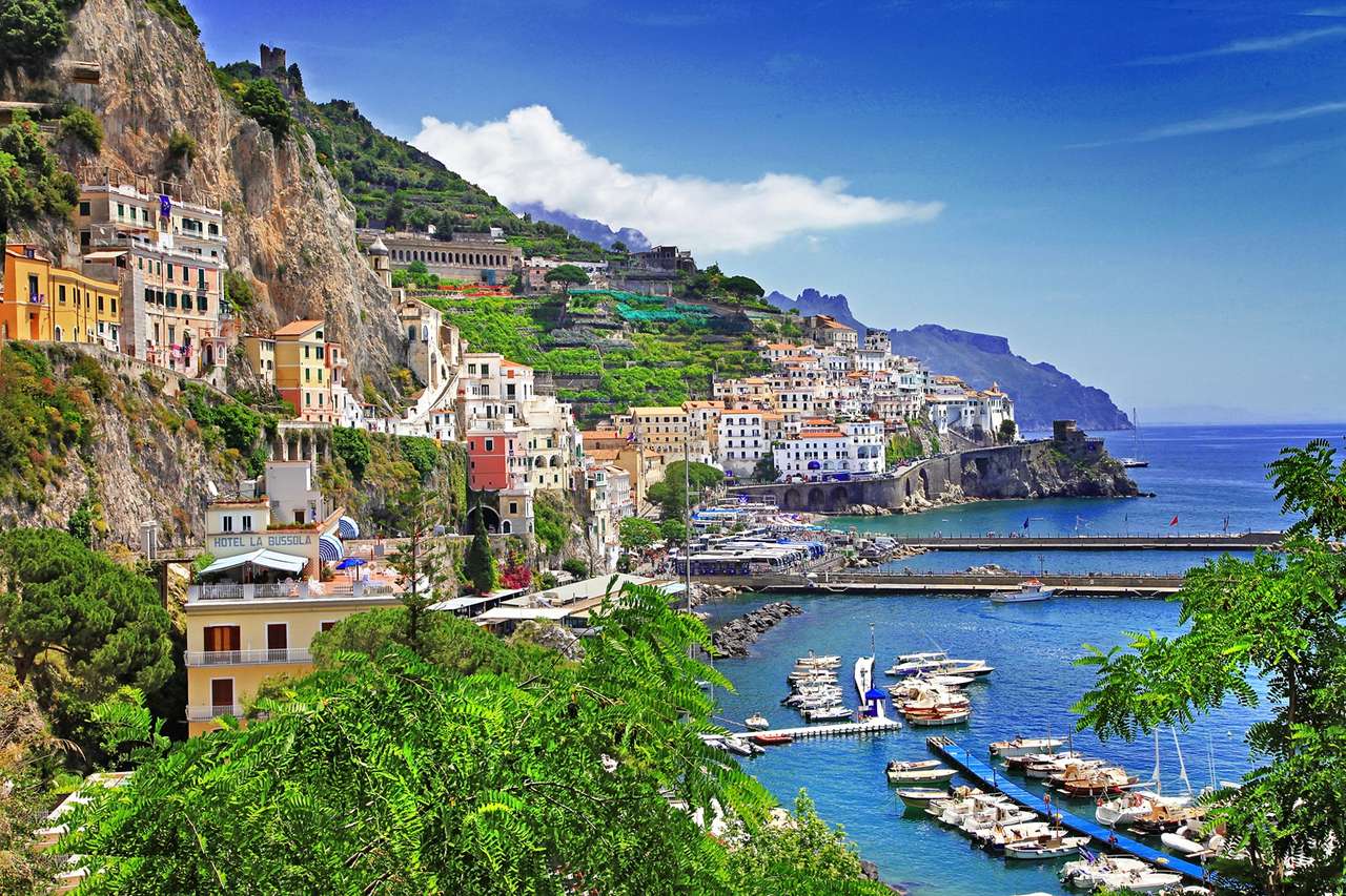 Region Wybrzeża Amalfitańskiego w Kampanii we Włoszech puzzle online