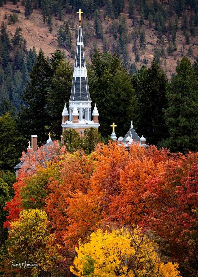Kościół św. Tomasza w Coeur d'Alene Idaho puzzle online