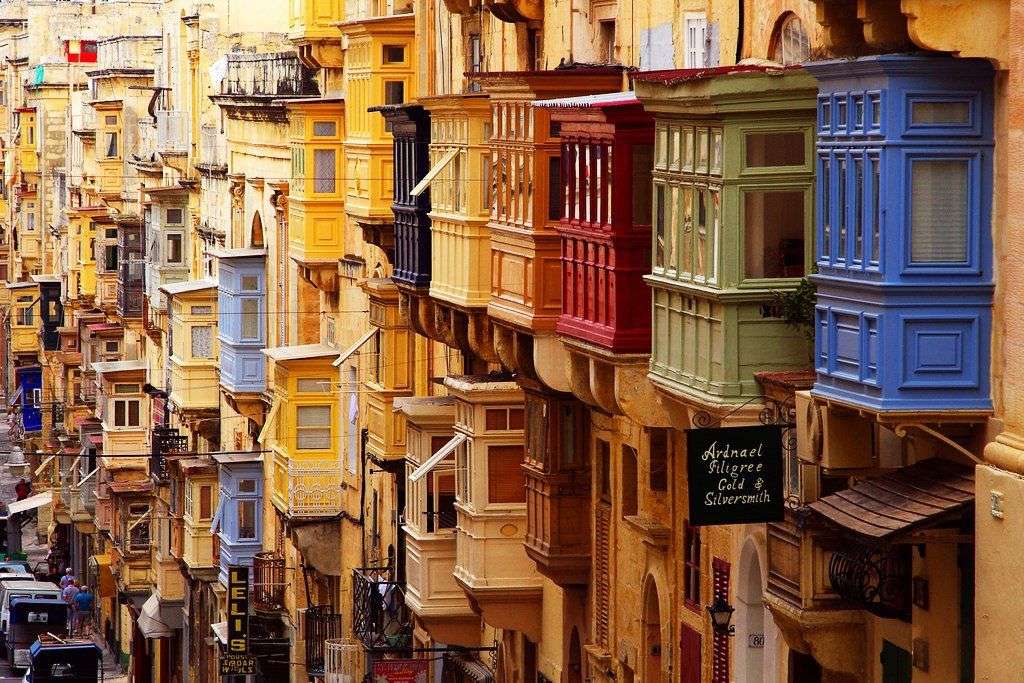 Widoki domów Valetta na Malcie puzzle online