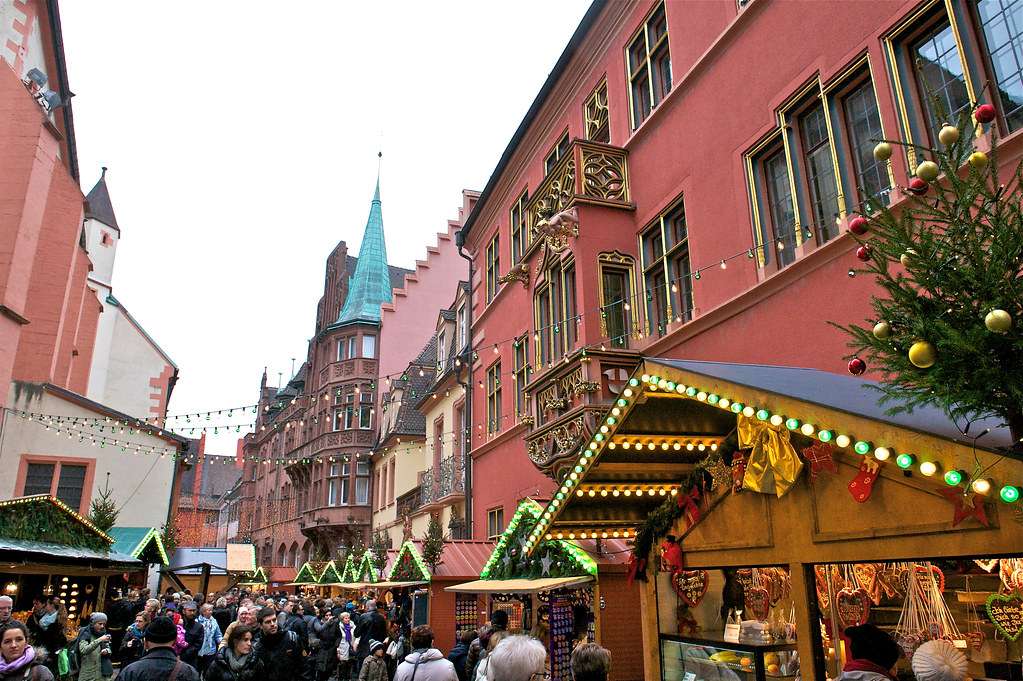 Christmas market in Freiburg online puzzle