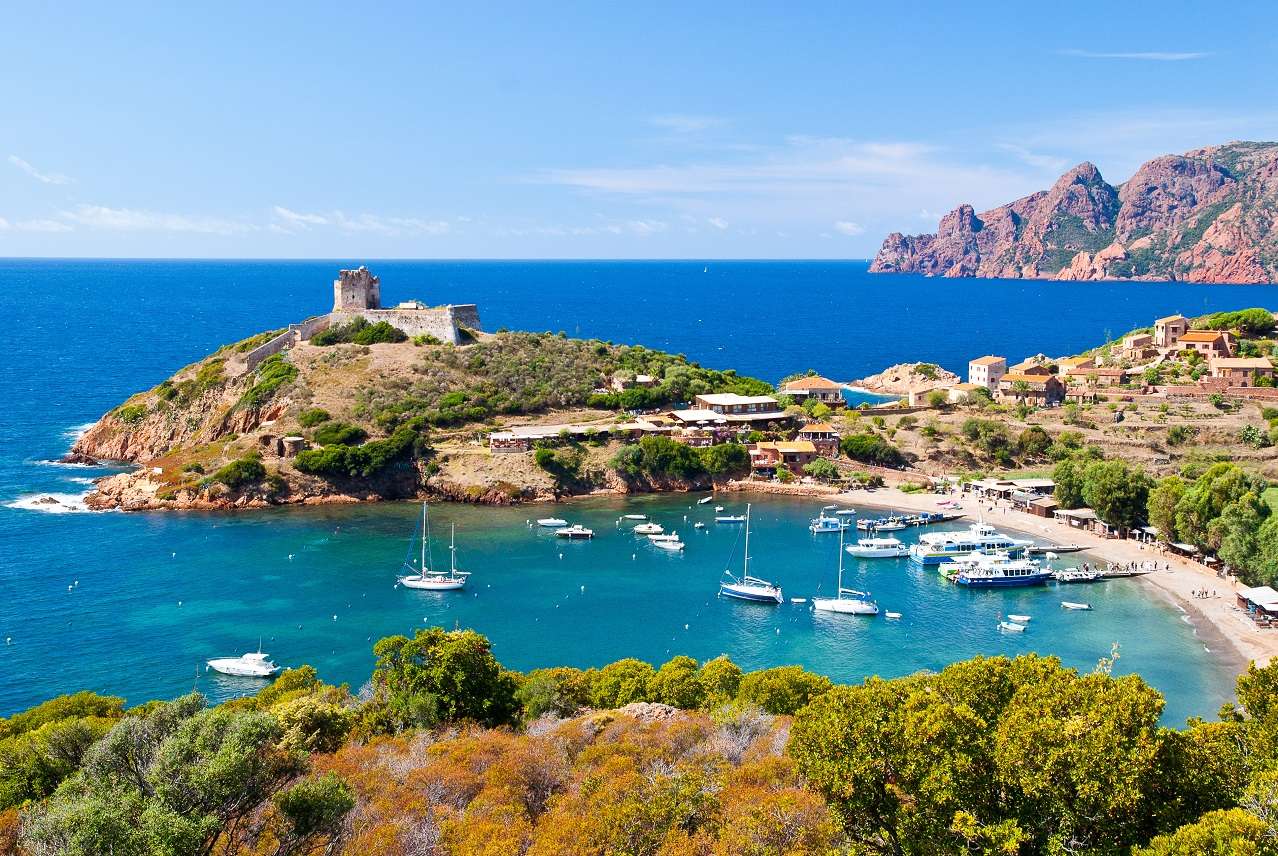 Ile Rousse na Korsyce puzzle online