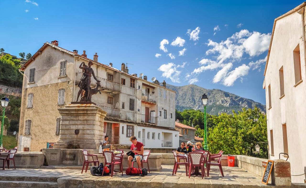 Miasto Vivario na Korsyce puzzle online