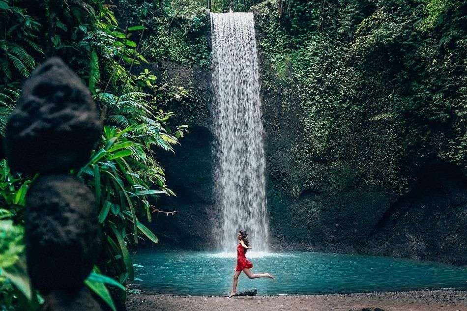 wodospad na wyspie bali-indonezja puzzle online
