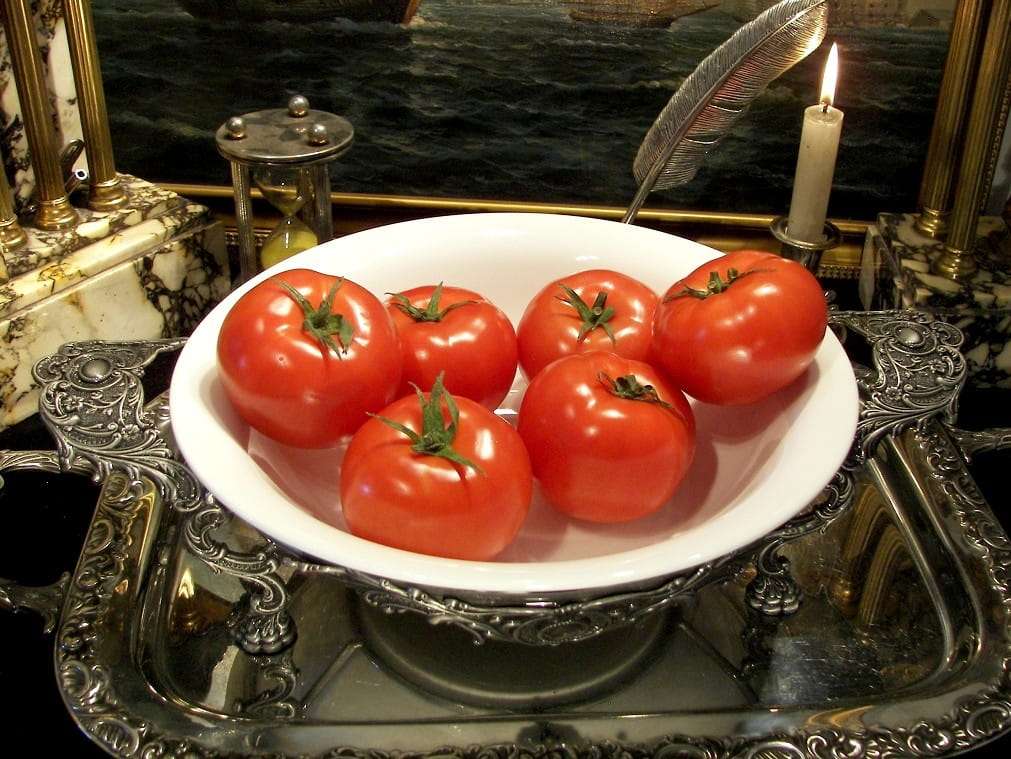pomidory w porcelanie puzzle online
