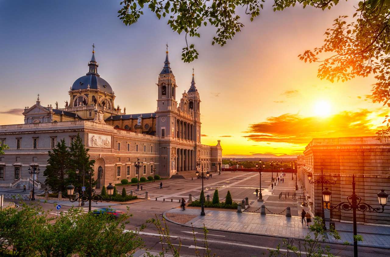 Madryt Katedra Pałacu Królewskiego Almudena puzzle online