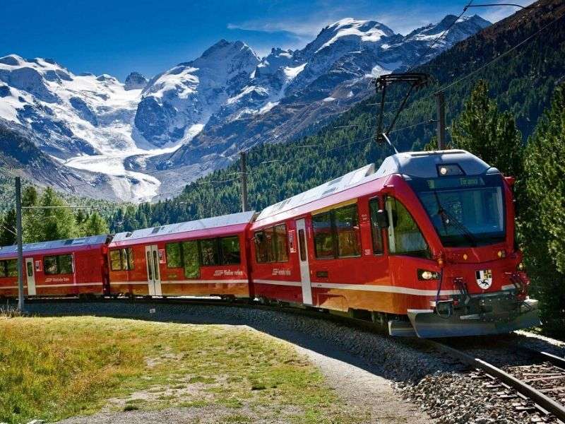 pociąg Bernina Express przez Alpy puzzle online