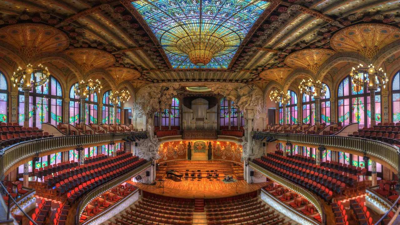 Widok wnętrza Opery w Barcelonie puzzle online