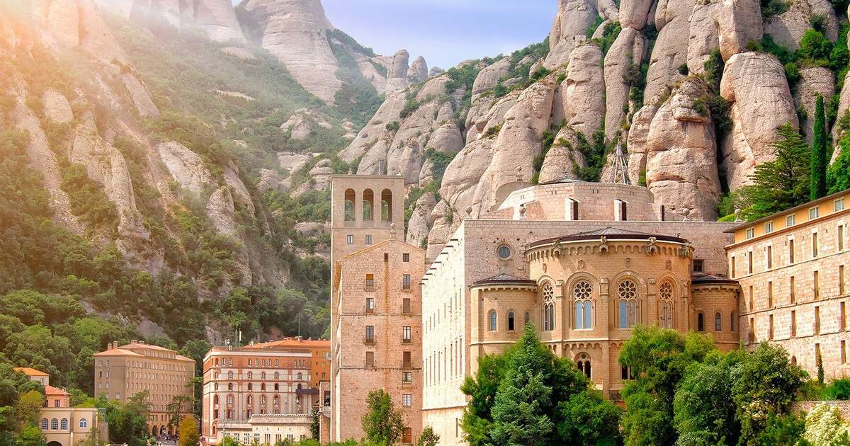 Klasztor Montserrat w Hiszpanii puzzle online