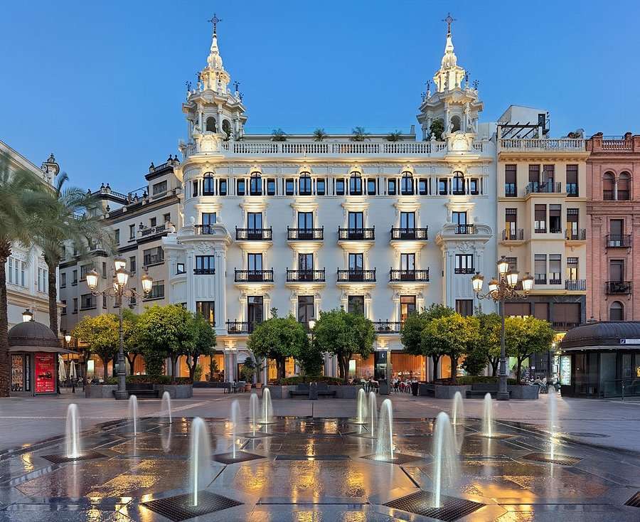Hotel miejski w Kordobie w Hiszpanii puzzle online
