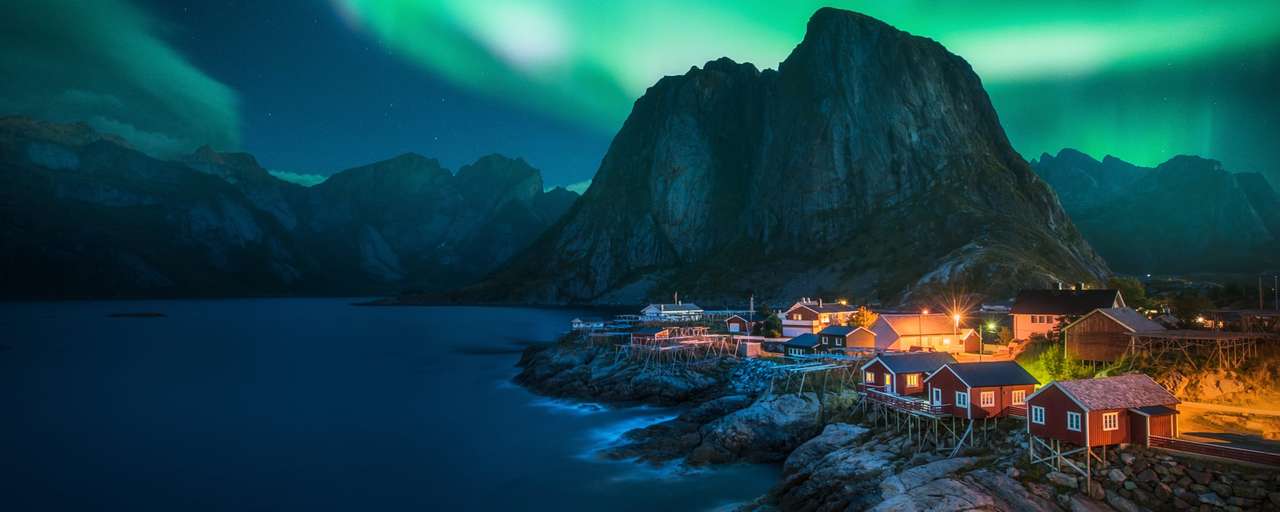 Norwegia zimową nocą puzzle online
