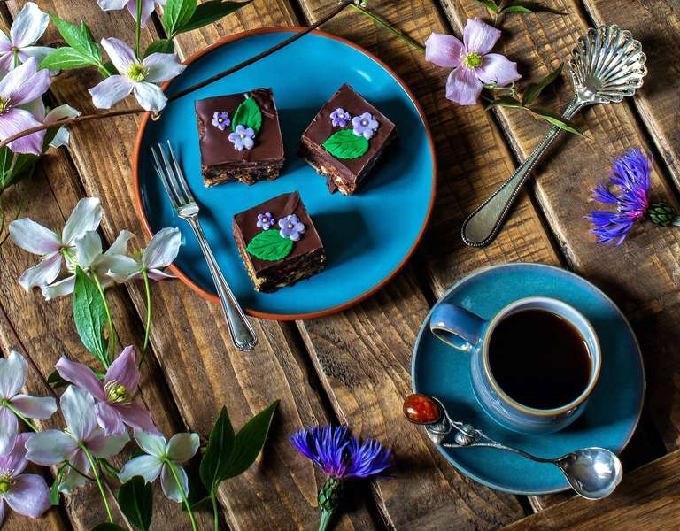 Kawa I Ciastka, Kwiatki puzzle online