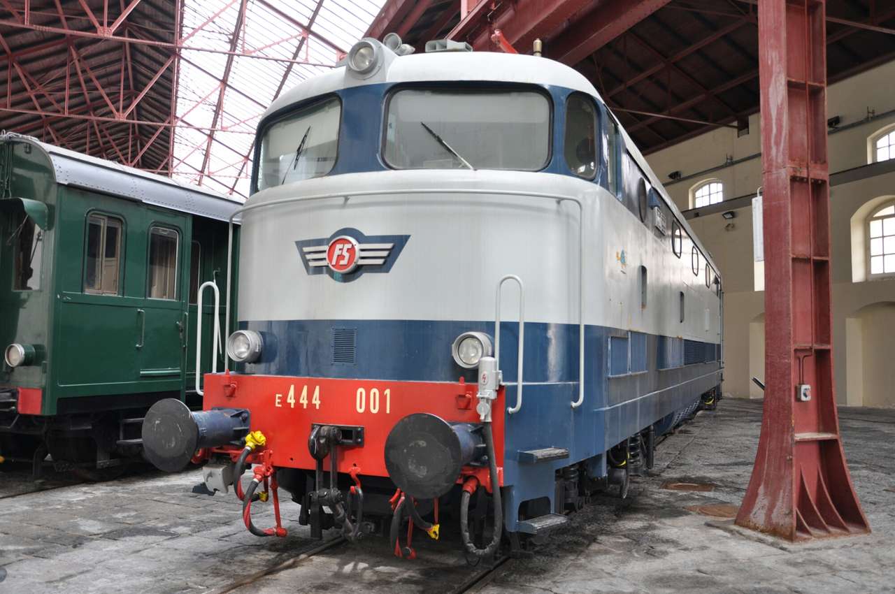 Lokomotywa włoskich kolei państwowych E44 puzzle online