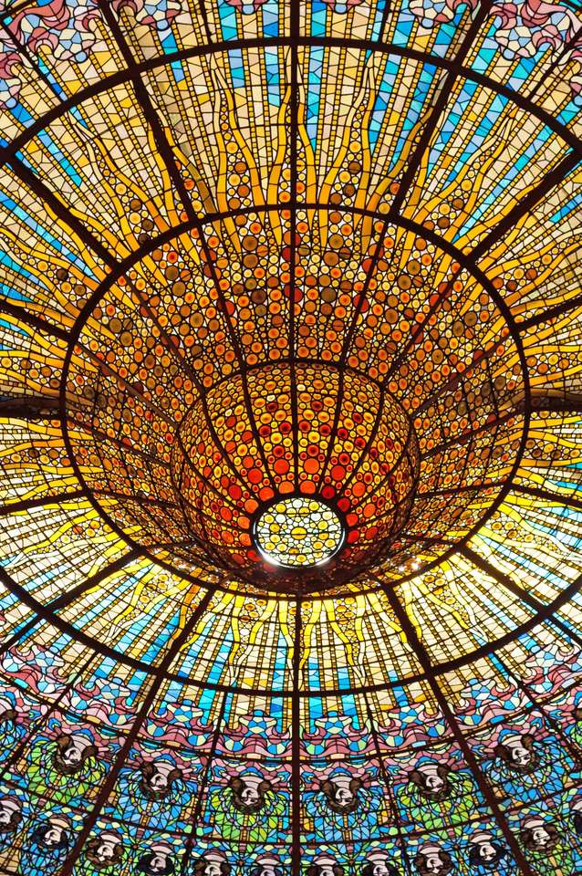 Piękna szklana kopuła Barcelony puzzle online