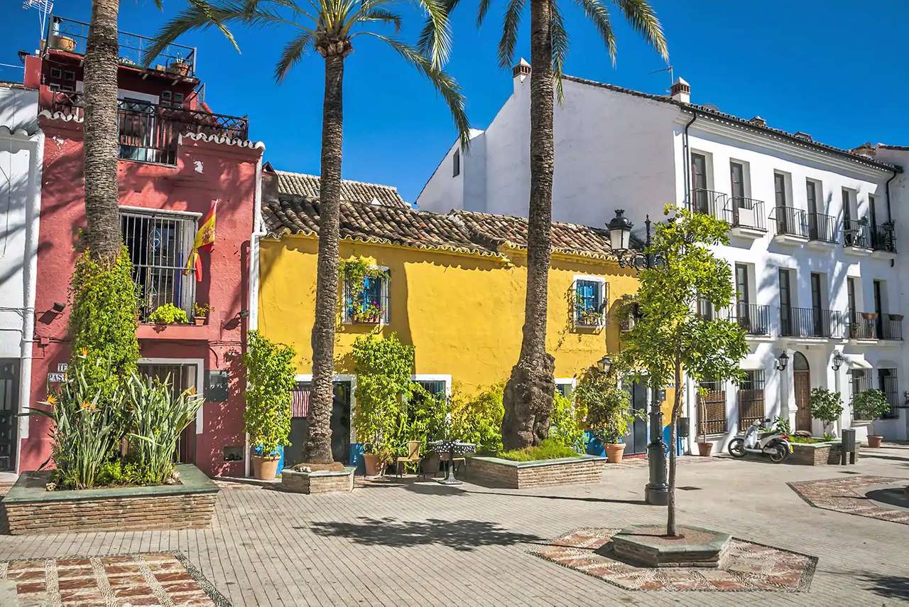 Miasto Marbella w południowej Hiszpanii puzzle