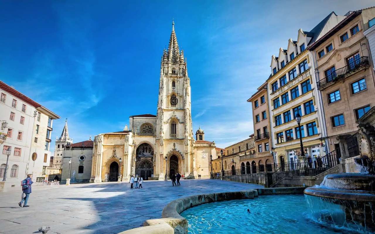 Miasto Oviedo w Hiszpanii puzzle online