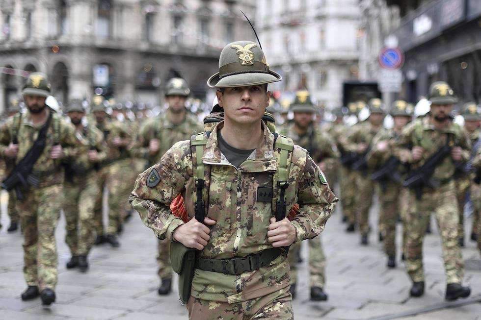 Parada wojsk włoskich Alpini puzzle online