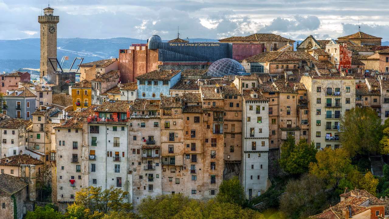 Miasto Cuenca w Hiszpanii puzzle online