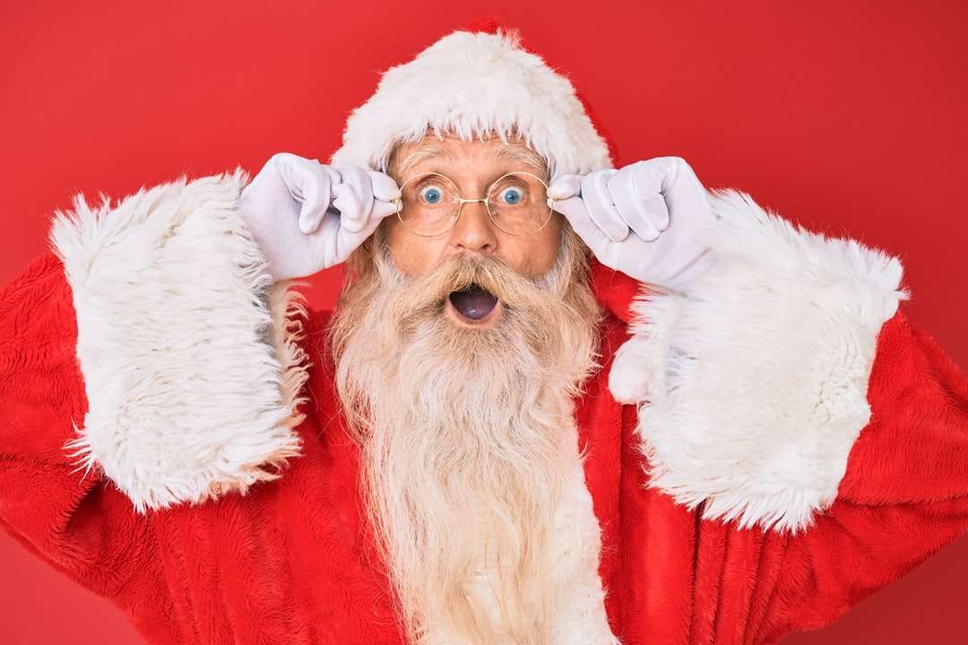 santa claus with red background puzzle