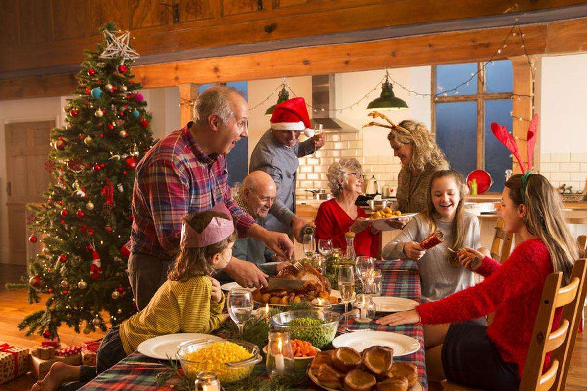 „Rodzinny posiłek bożonarodzeniowy” puzzle online